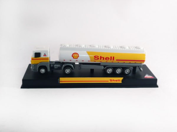 Miniatura de caminhão com combustível 3 eixos juntos, cavalo mecânico MB Actross 4×2 de resina em escala 1:87 e personalização Shell.