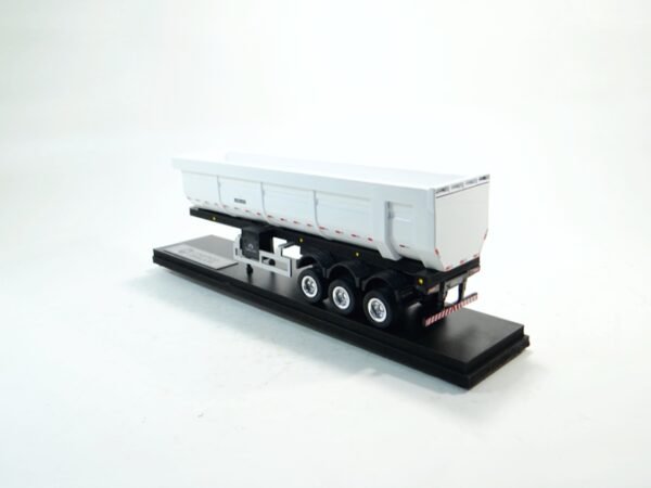Miniatura de caçamba 3 eixos juntos com lona, personalizada, fabricação nacional, personalização Librelato, em escala 1:50.