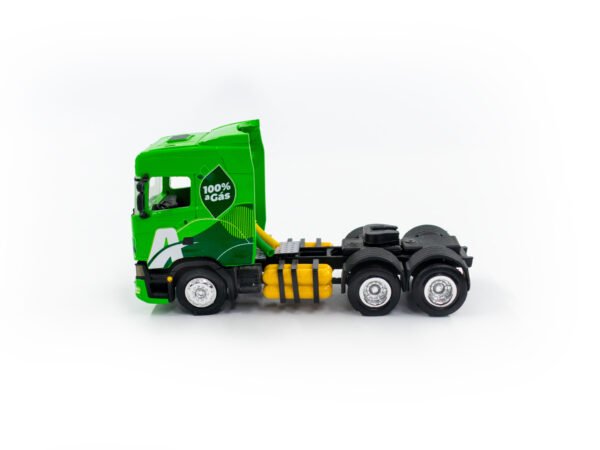 Miniatura de caminhão, cavalo mecânico Scania, modelo R-500 com kit gás